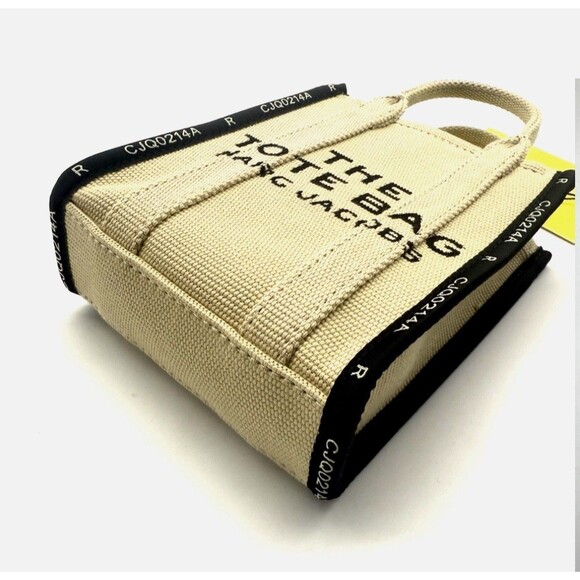 Marc Jacobs The Jacquard Mini Tote Bag in a beige canvas material New With Tags - Picture 4 of 11